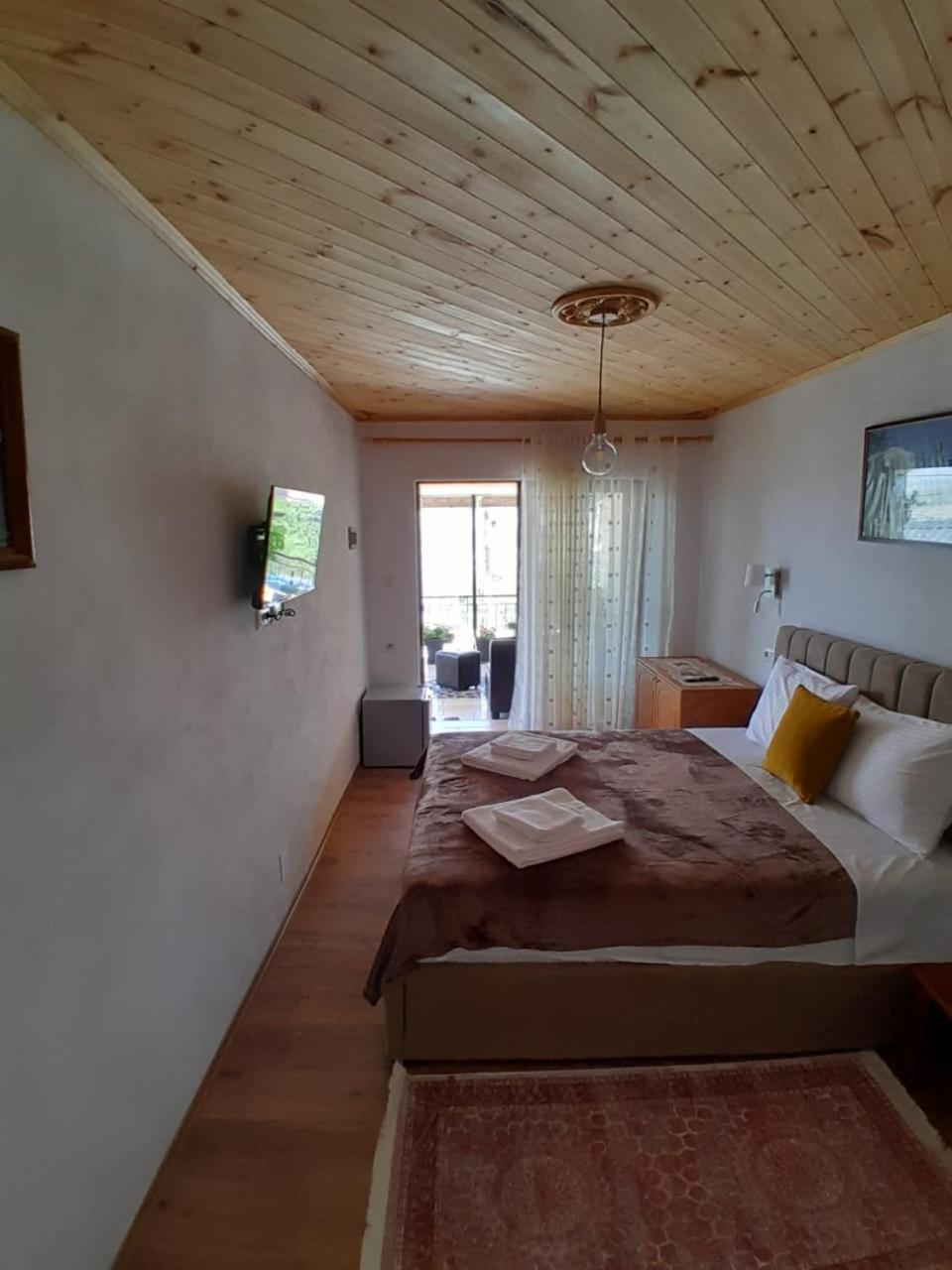 Guest House Ejona Αργυρόκαστρο Εξωτερικό φωτογραφία