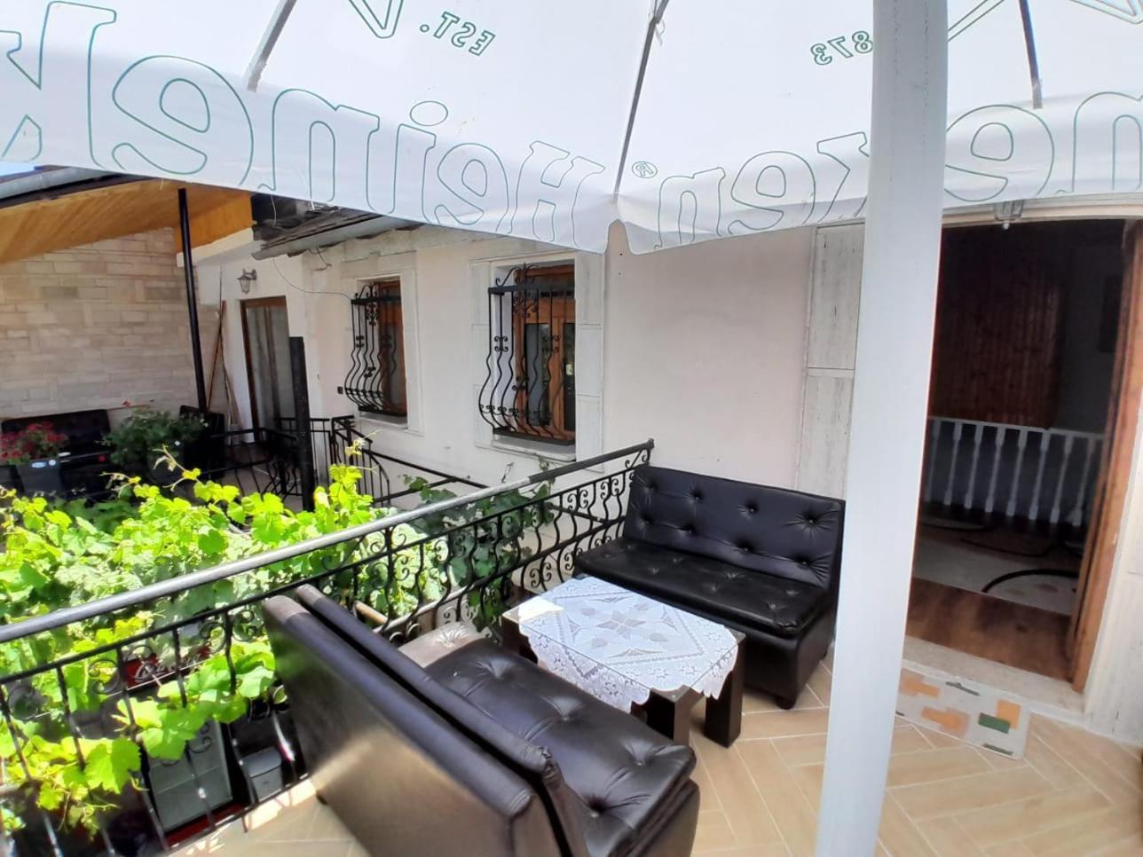 Guest House Ejona Αργυρόκαστρο Εξωτερικό φωτογραφία
