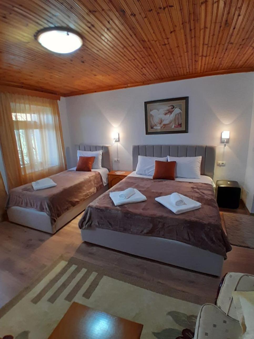 Guest House Ejona Αργυρόκαστρο Εξωτερικό φωτογραφία